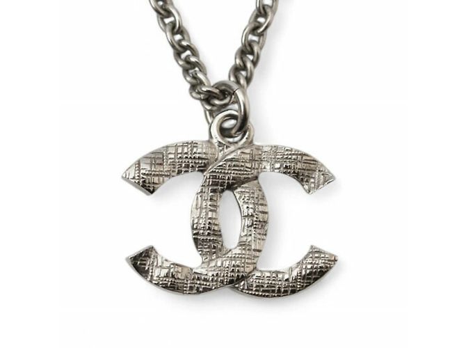 Collana in argento Chanel con pendente - vista 10