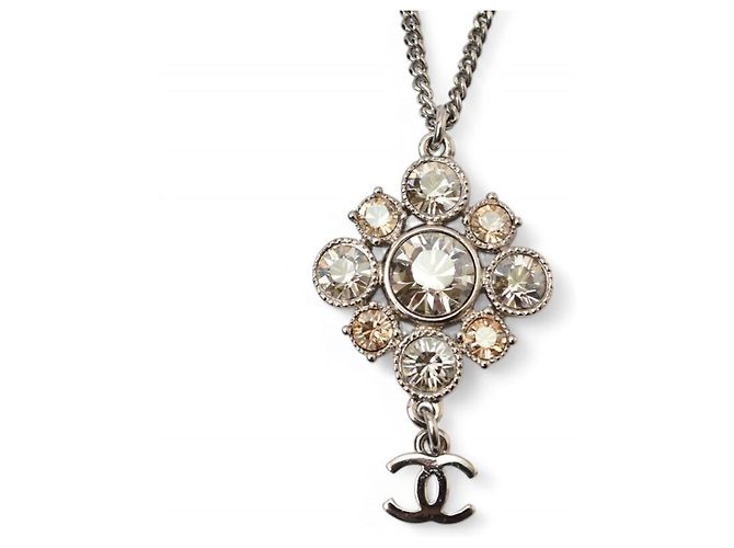 Pendente di collana argento Chanel con il marchio Coco CC - vista 8