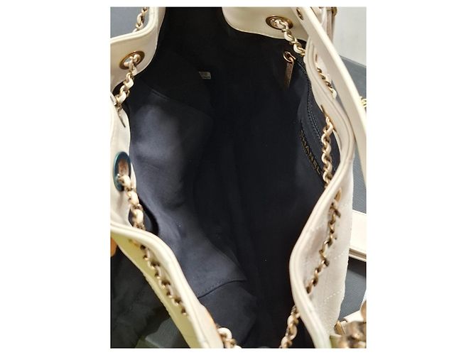 Borsa a spalla Chanel CC Paris-Roma in pelle bianca Bianco Crudo - vista 16