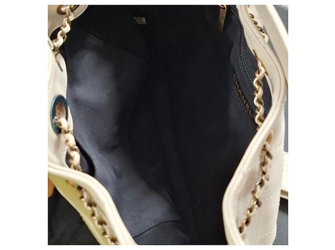 Borsa a spalla Chanel CC Paris-Roma in pelle bianca Bianco Crudo - vista 8
