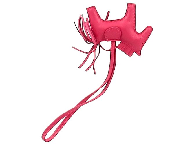 Charm Rodeo PM da Hermès em couro rosa - vista 5