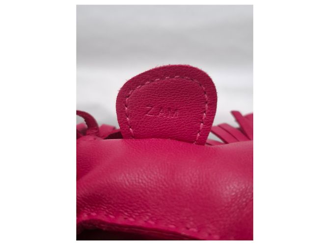 Charm Rodeo PM da Hermès em couro rosa - vista 7