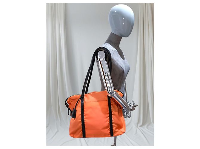Borsa Prada arancione in nylon e pelle - vista 19