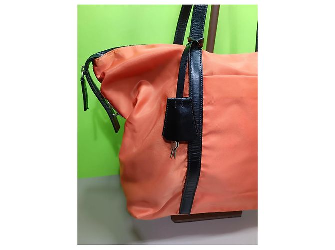 Borsa Prada arancione in nylon e pelle - vista 3