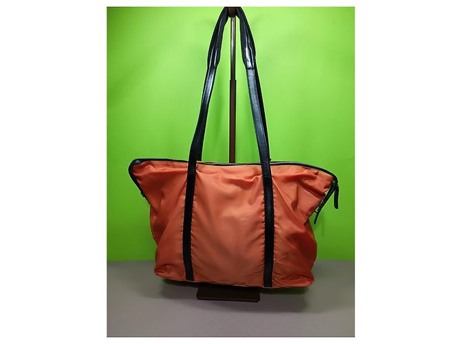 Borsa Prada arancione in nylon e pelle - vista 4