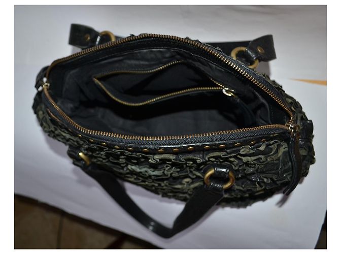 Moschino Cheap And Chic Handtasche aus schwarzem Leder - Ansicht 7