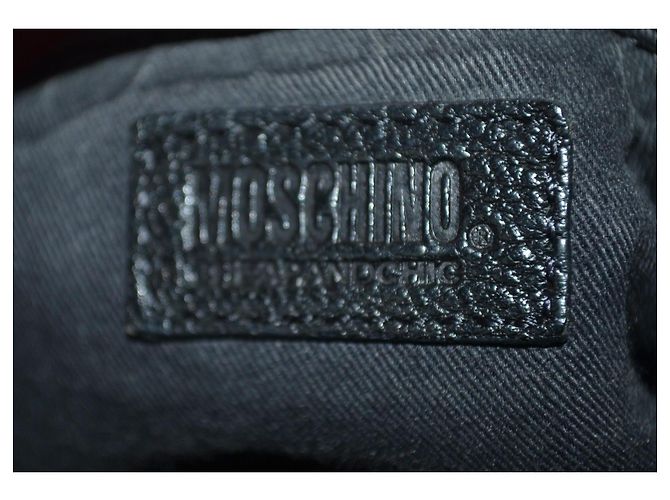 Moschino Cheap And Chic Handtasche aus schwarzem Leder - Ansicht 8