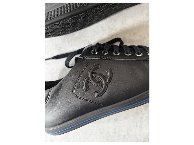 Sneaker Chanel in pelle di vitello nera con logo CC Nero - vista 6