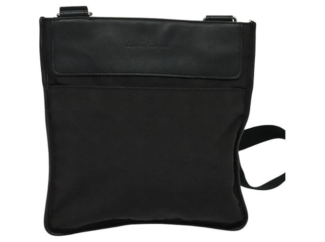 Borsa a spalla Salvatore Ferragamo in nylon nero Auth bs23806 - vista 2