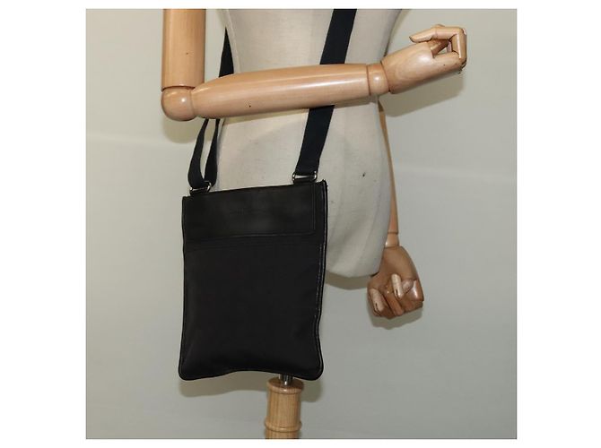 Borsa a spalla Salvatore Ferragamo in nylon nero Auth bs23806 - vista 22