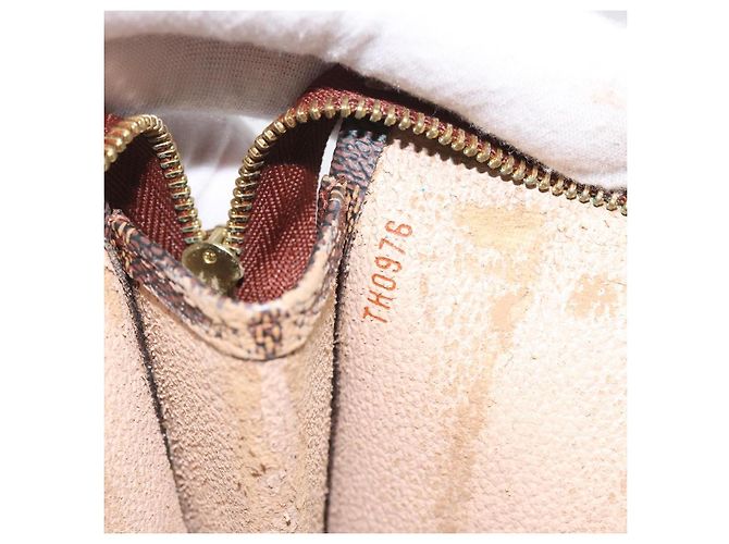 LOUIS VUITTON Poche Toilette 26 Damier Ebene N47543 LV Auth EC1007 - vista 12
