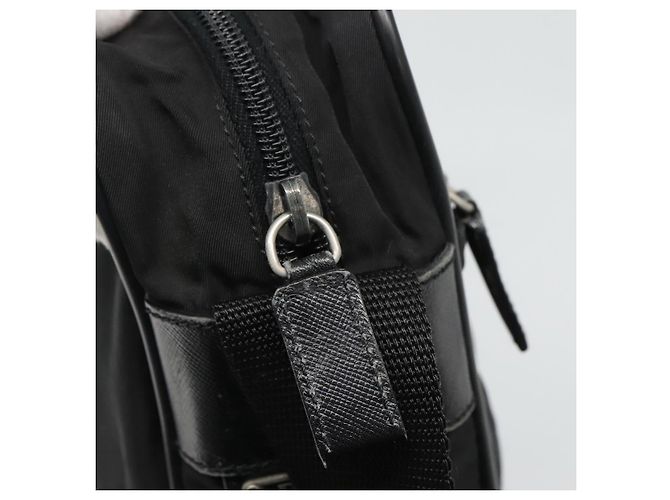 Borsa a spalla PRADA in nylon nero Auth 106796 - vista 14