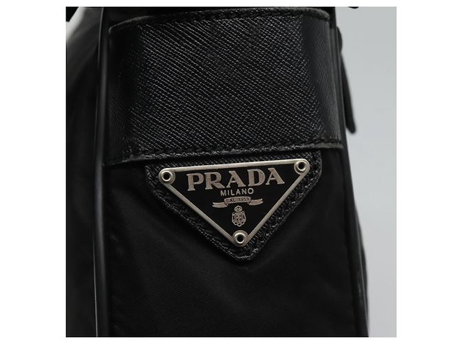 Borsa a spalla PRADA in nylon nero Auth 106796 - vista 15