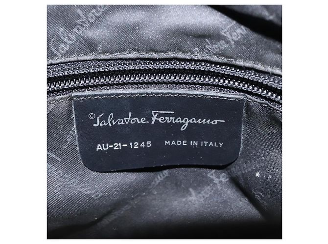 Borsa a mano in tela nera Salvatore Ferragamo Auth bs23793 Nero - vista 16