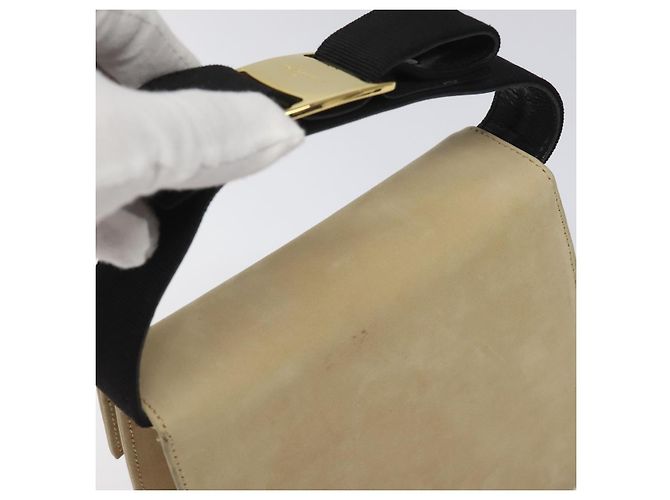 Borsa a mano Salvatore Ferragamo in suede beige oro Auth hk2342 D'oro - vista 6