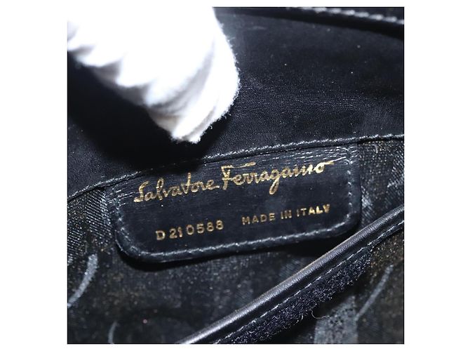 Borsa a Spalla Salvatore Ferragamo in Pelle Nera Oro Auth BA1003 Nero D'oro - vista 15