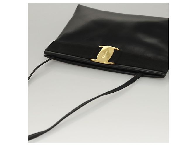 Borsa a Spalla Salvatore Ferragamo in Pelle Nera Oro Auth BA1003 Nero D'oro - vista 6