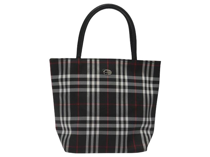 Bolso de mano de nylon negro con estampado Nova Check de BURBERRY Auth hk2393 - vista 2