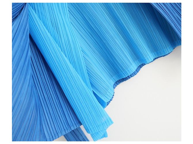 Issey Miyake Pleats Please blaue Schichtjacke - Ansicht 2