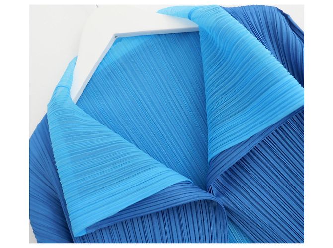 Issey Miyake Pleats Please blaue Schichtjacke - Ansicht 3