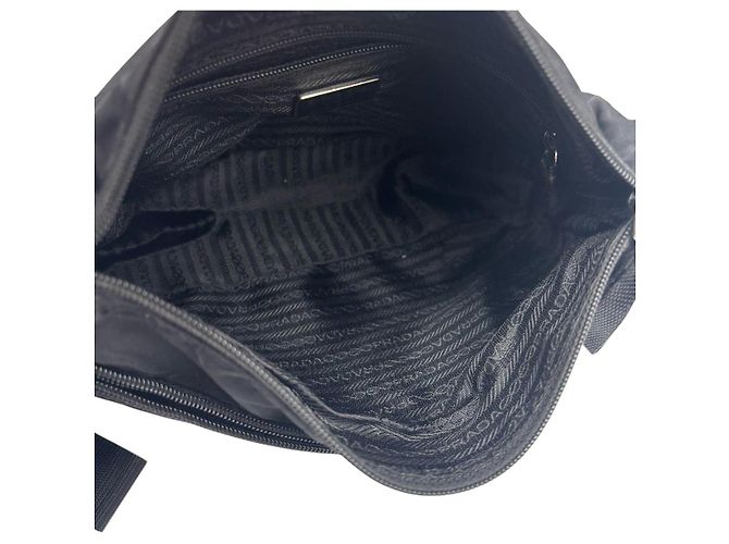 Borsa a tracolla incrociata in nylon nero con logo Prada Sport - vista 6