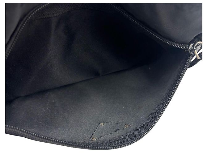 Borsa a tracolla incrociata in nylon nero con logo Prada Sport - vista 7
