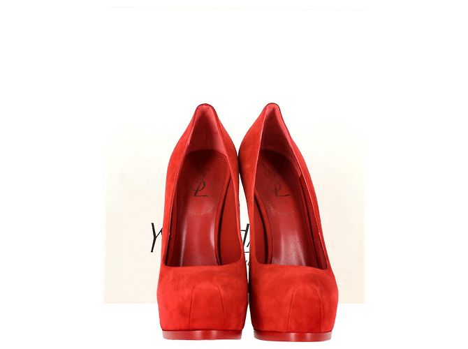 Yves Saint Laurent Décolleté Tribtoo Saint Laurent in suede rosso Bordò - vista 2