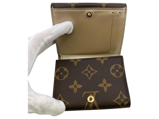 Louis Vuitton Brown Leather Tri-fold Wallet - vista 9