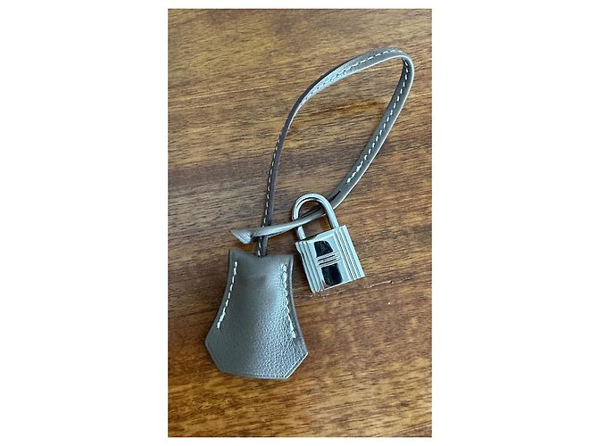 Hermès Kelly Lakis 35 in pelle Swift color Etoupe Grigio - vista 7