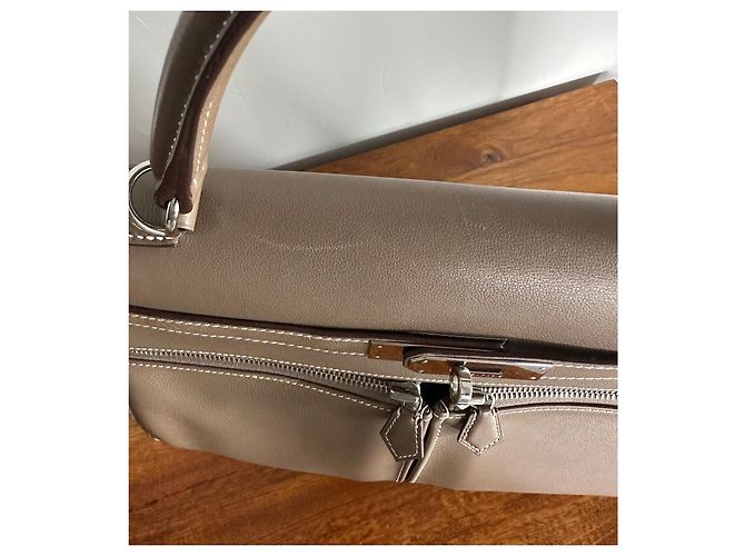 Hermès Kelly Lakis 35 in pelle Swift color Etoupe Grigio - vista 8