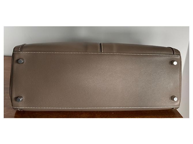 Hermès Kelly Lakis 35 in pelle Swift color Etoupe Grigio - vista 9