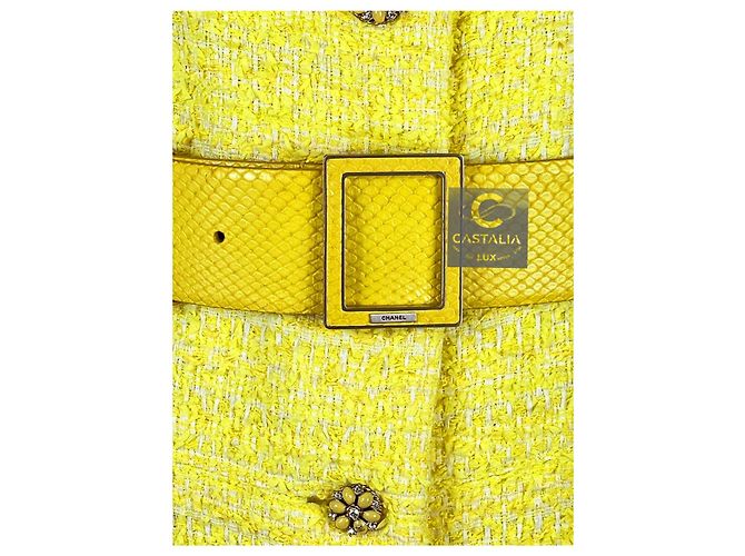 Chanel Vestido de tweed amarillo con botones Gripoix 11K$ CC talla 40 FR - vista 7