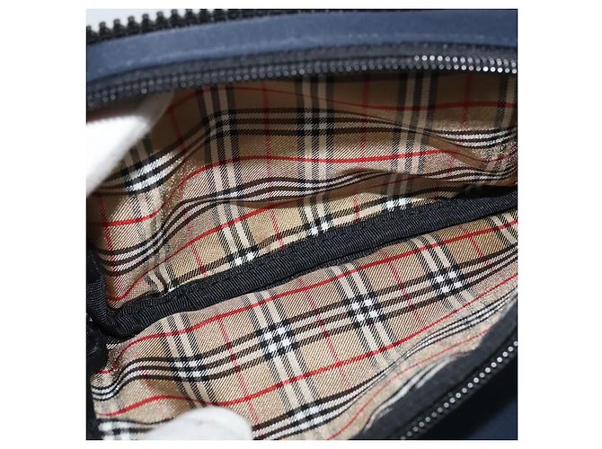 Burberry Schultertasche aus Nylon in Marineblau Auth BA827 - Ansicht 18