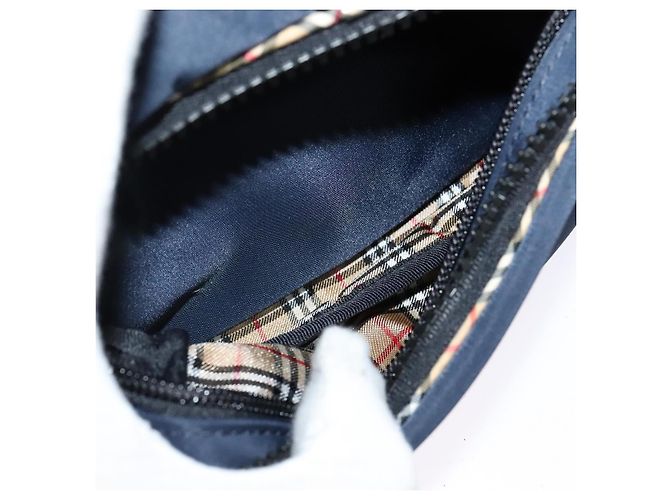 Burberry Schultertasche aus Nylon in Marineblau Auth BA827 - Ansicht 19