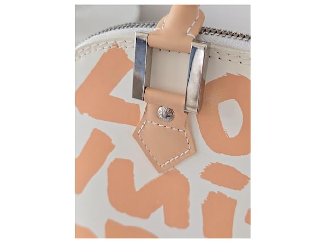 Louis Vuitton Alma Graffiti Beige - vista 11