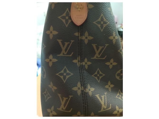 Borsa Louis Vuitton Boetie PM Monogramma Marrone - vista 3
