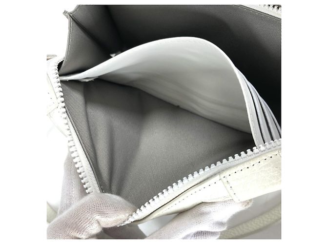 Borsa Trunk Morbida Monogramma LV Friends di Louis Vuitton Bianco - vista 14