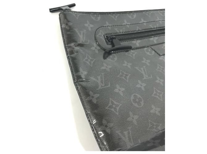 Borsa Pochette Cosmos in Glaze Monogram Eclipse di Louis Vuitton Nero - vista 15