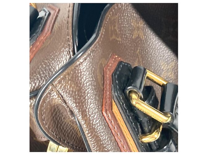 Bolso Grit Monogram Mirage Louis Vuitton Castaño Negro - vista 13