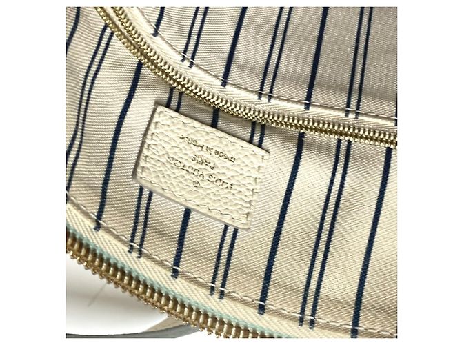 Louis Vuitton Monogram Empreinte Lumineuse PM Tote Bag White - view 14