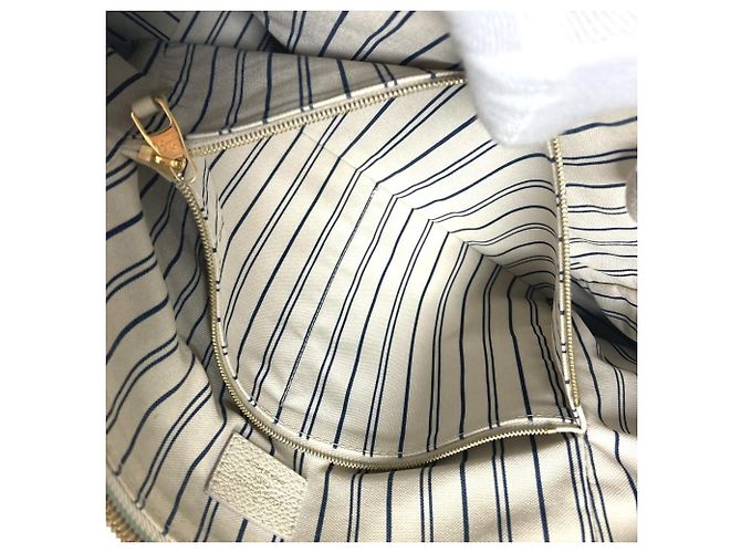 Louis Vuitton Monogram Empreinte Lumineuse PM Tote Bag White - view 16