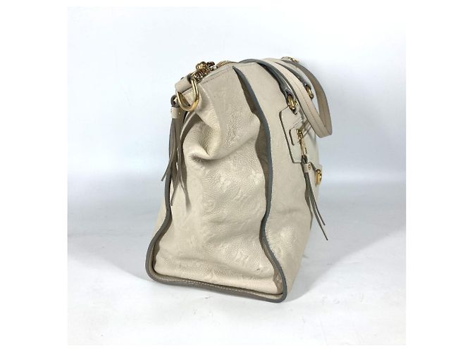 Louis Vuitton Monogram Empreinte Lumineuse PM Tote Bag White - view 4