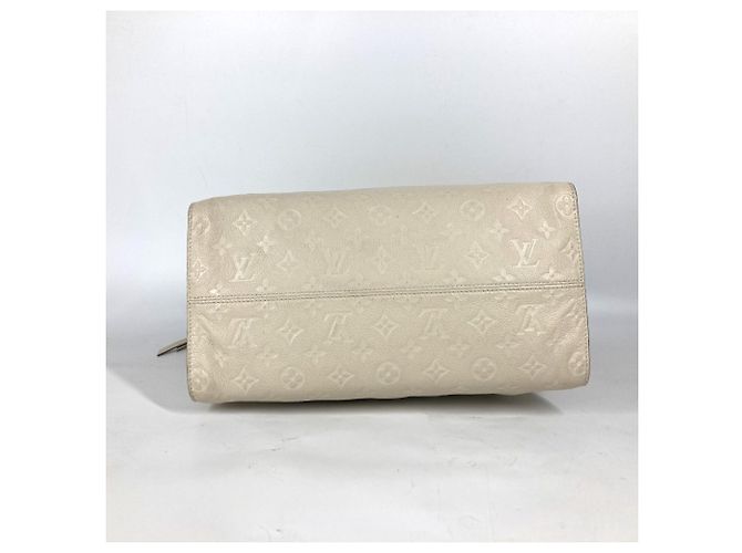 Louis Vuitton Monogram Empreinte Lumineuse PM Tote Bag White - view 5