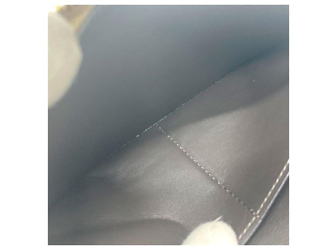 Cartera larga de cuero Taurillon Louis Vuitton - vista 17