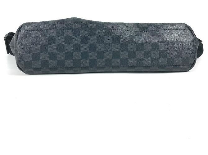 Borsa a Spalla Louis Vuitton Damier Graphite Mick GM Nero - vista 5