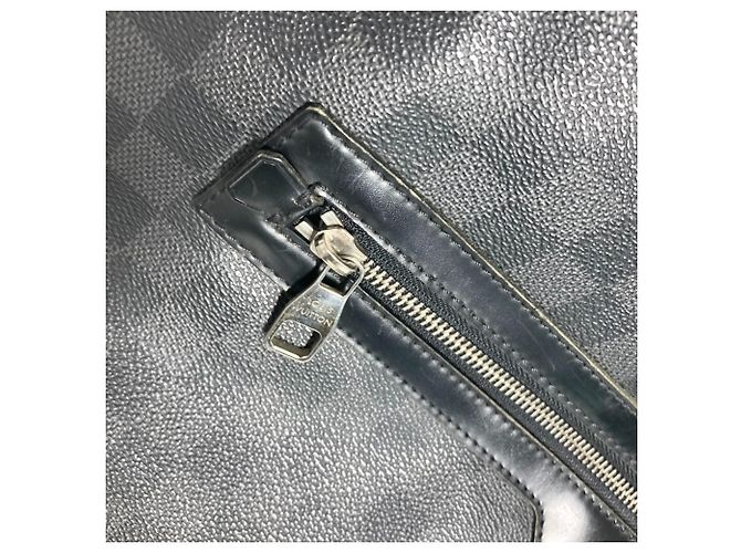 Borsa a Spalla Louis Vuitton Damier Graphite Mick GM Nero - vista 8