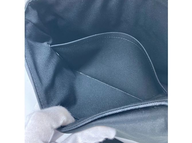 Borsa a tracolla Louis Vuitton Damier Graphite District PM NM Nero - vista 12