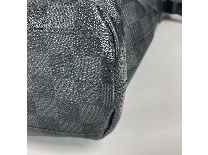 Borsa a tracolla Mick MM Damier Graphite di Louis Vuitton Nero - vista 9