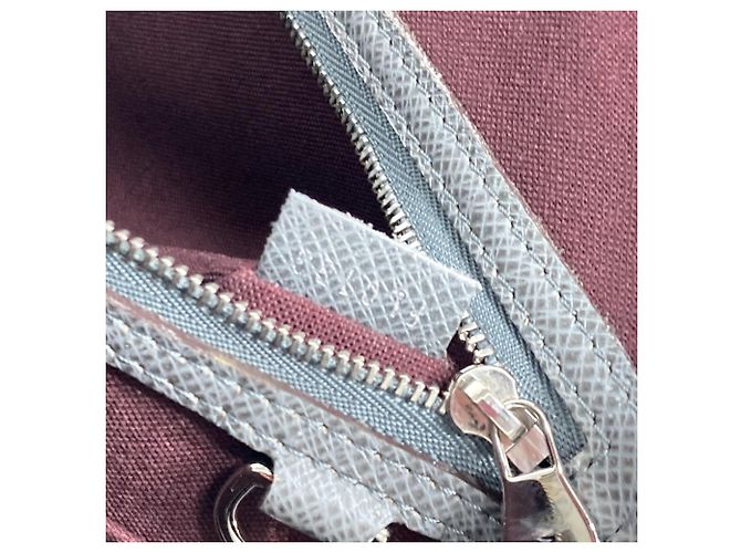 Borsa Louis Vuitton Taiga Neo Igor Marrone - vista 18