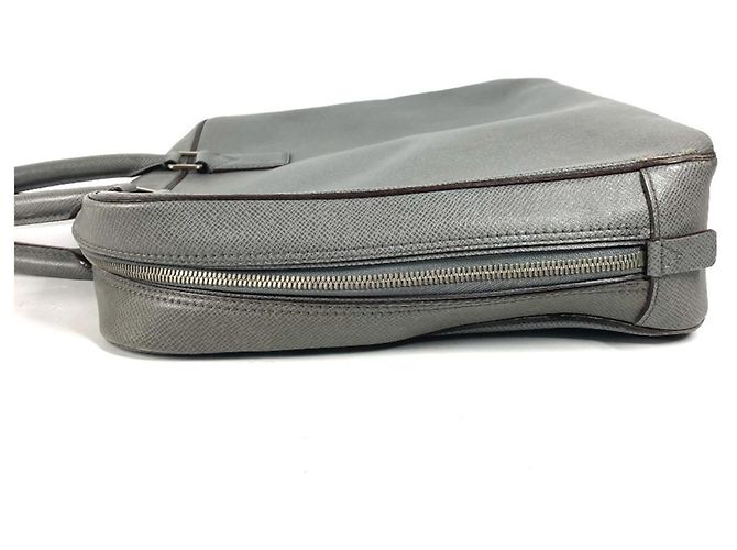 Borsa Louis Vuitton Taiga Neo Igor Marrone - vista 4